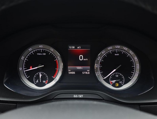 Škoda Karoq  1.5 TSI Style