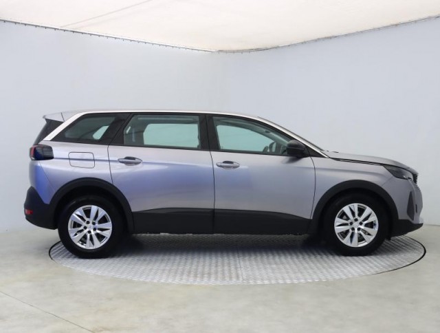 Peugeot 5008  PureTech 130 