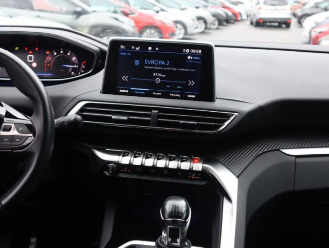 Peugeot 5008  PureTech 130 