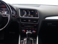 Audi Q5  3.0 TDI S line
