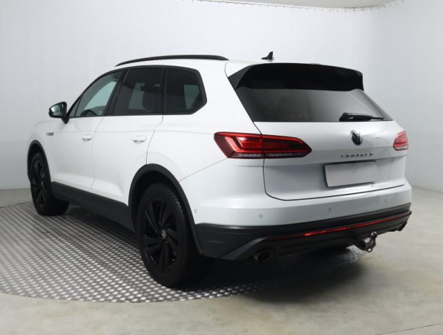 Volkswagen Touareg  3.0 TDI 