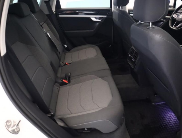 Volkswagen Touareg  3.0 TDI 