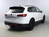 Volkswagen Touareg  3.0 TDI 