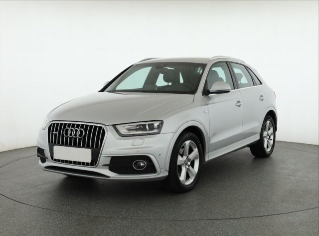 Audi Q3  2.0 TFSI S line