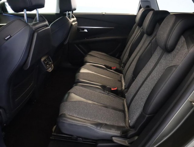 Peugeot 5008  1.5 BlueHDi Allure