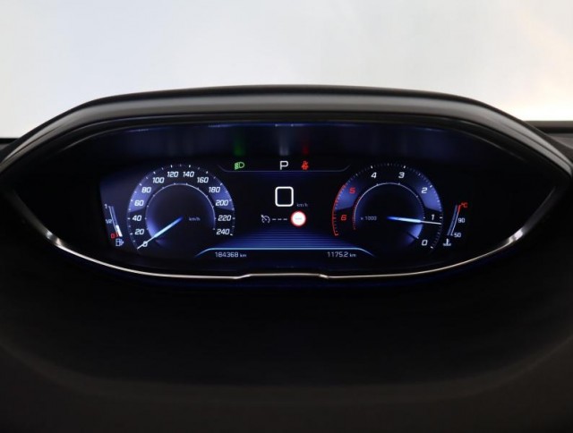 Peugeot 5008  1.5 BlueHDi Allure