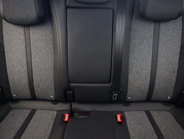 Peugeot 3008  1.2 PureTech Allure