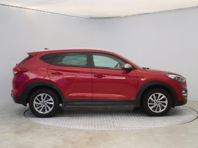 Hyundai Tucson  1.6 T-GDI Trikolor