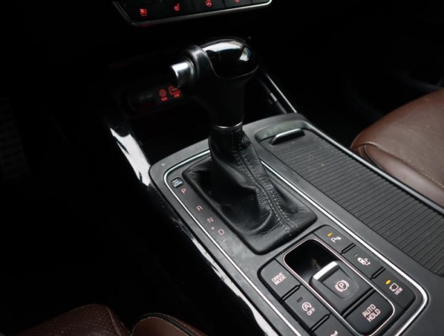 Kia Sorento  2.2 CRDi 