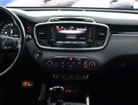 Kia Sorento  2.2 CRDi 