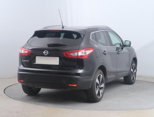 Nissan Qashqai  1.2 DIG-T N-Connecta