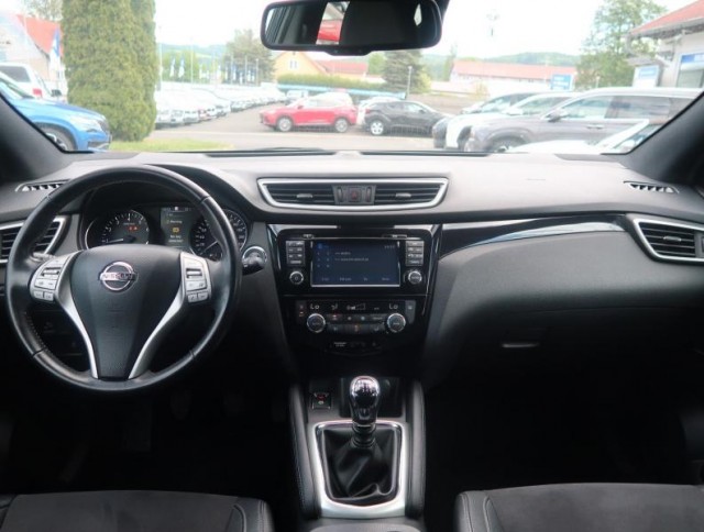 Nissan Qashqai  1.2 DIG-T N-Connecta