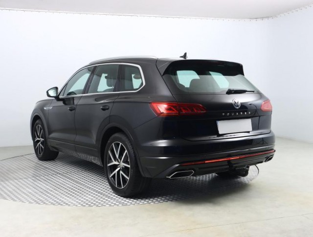Volkswagen Touareg  3.0 TDI R-Line