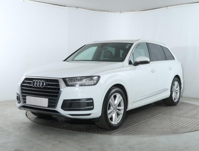 Audi Q7  3.0 TDI 
