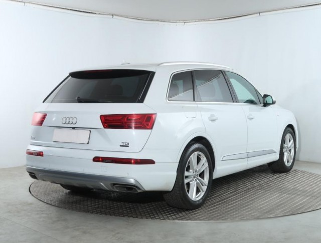 Audi Q7  3.0 TDI 