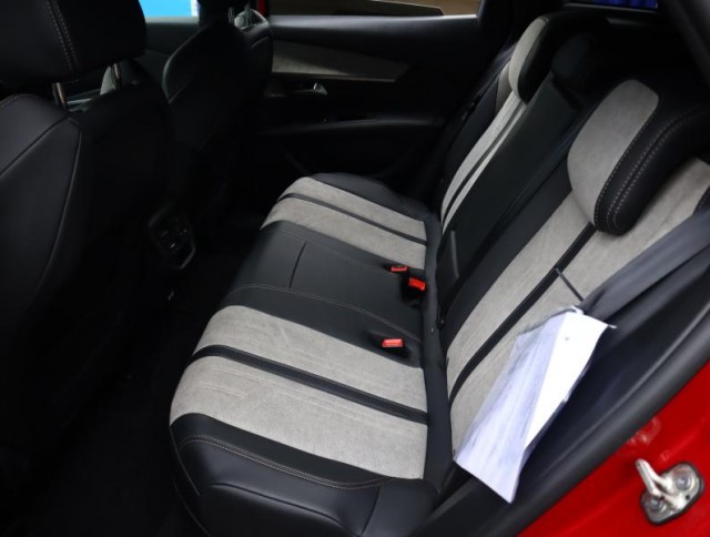 Peugeot 3008  e-Hybrid 300 GT Pack