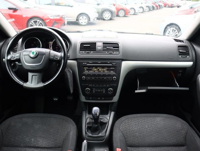 Škoda Yeti  1.8 TSI Elegance