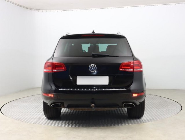 Volkswagen Touareg  3.0 TDI Business