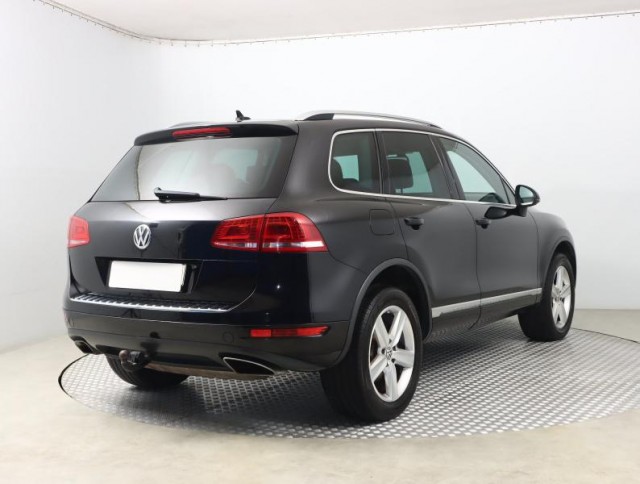 Volkswagen Touareg  3.0 TDI Business
