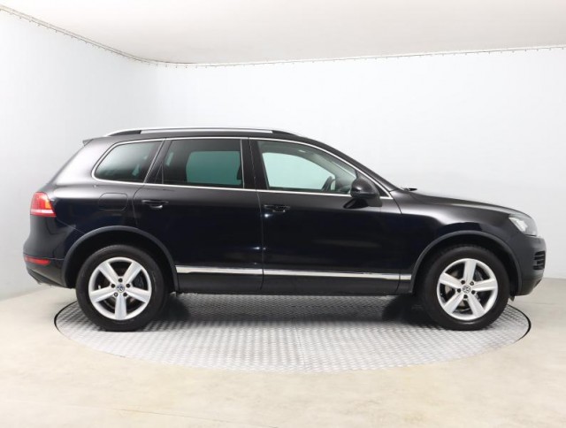 Volkswagen Touareg  3.0 TDI Business