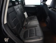 Volkswagen Touareg  3.0 TDI Business