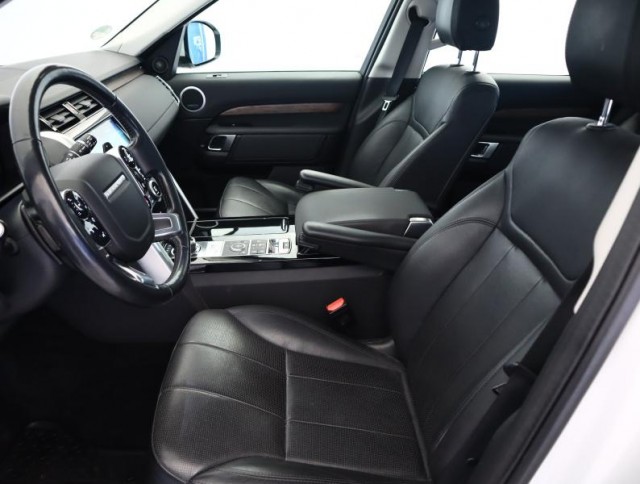 Land Rover Discovery  SDV6 HSE