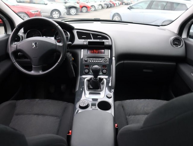Peugeot 3008  1.6 HDi 