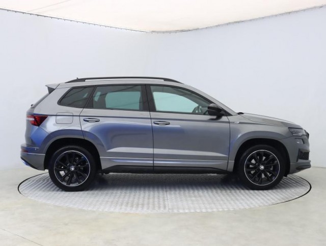 Škoda Karoq  1.5 TSI Sportline