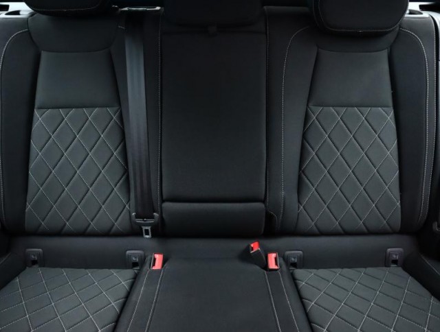 Škoda Karoq  1.5 TSI Sportline