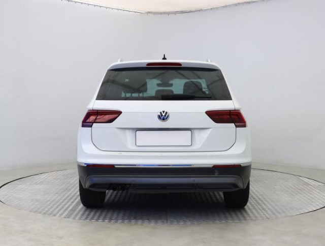 Volkswagen Tiguan  2.0 TDI 