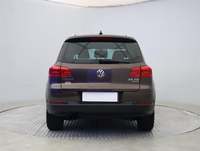 Volkswagen Tiguan  2.0 TDI Sport