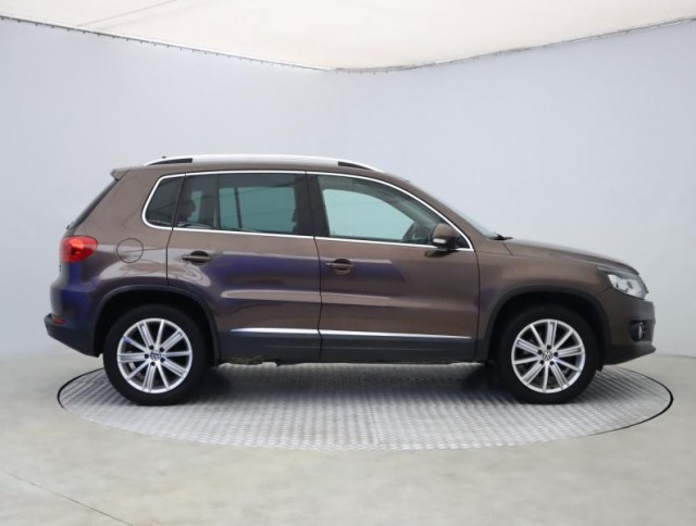 Volkswagen Tiguan  2.0 TDI Sport