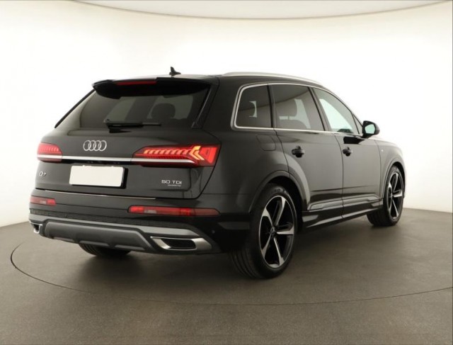 Audi Q7  50 TDI S-Line