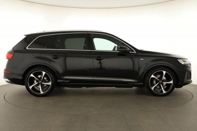 Audi Q7  50 TDI S-Line
