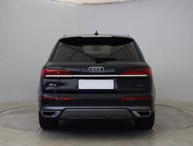 Audi Q7  50 TDI S-Line