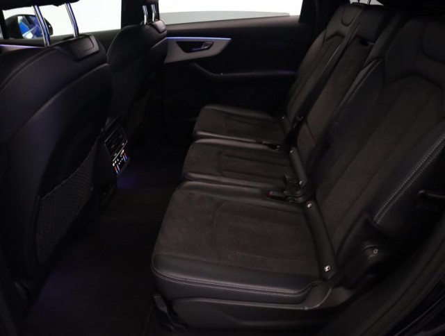 Audi Q7  50 TDI S-Line