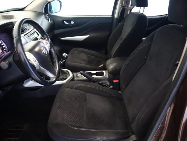 Nissan Navara  2.3 dCi 