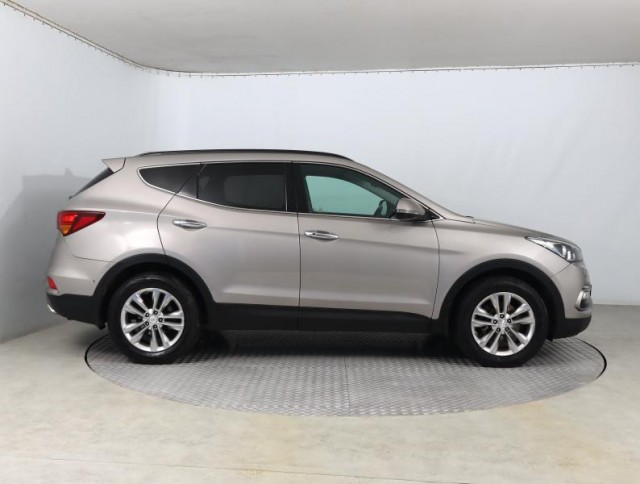 Hyundai Santa Fe  2.2 CRDi Blue 