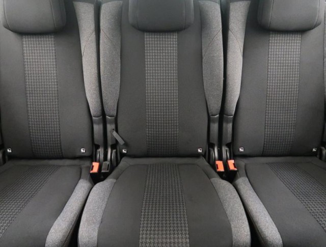 Peugeot 5008  1.5 BlueHDi Active