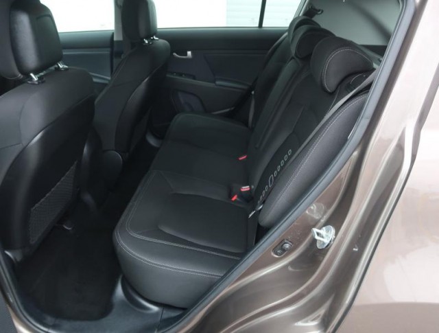 Kia Sportage  1.6 GDI 