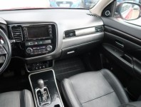 Mitsubishi Outlander  2.2 DI-D 