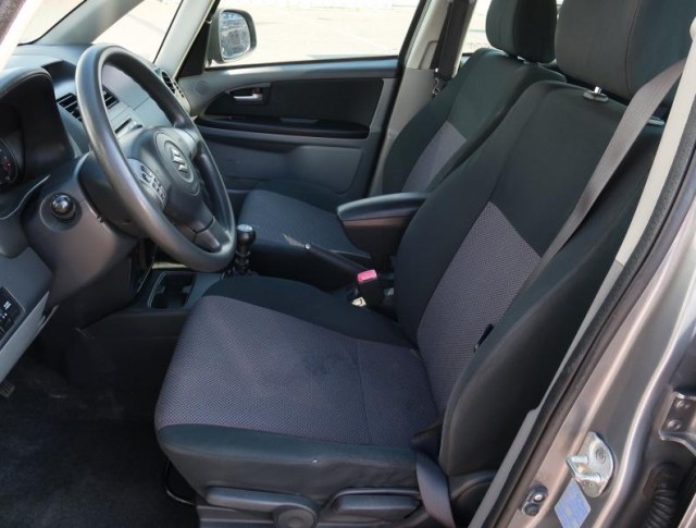 Suzuki SX4  1.6 DDiS GL