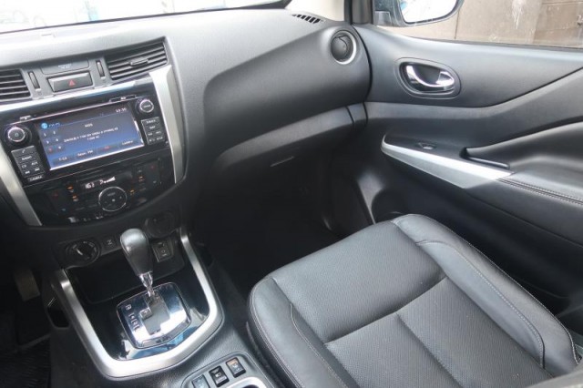 Nissan Navara  2.3 dCi Trek -1°