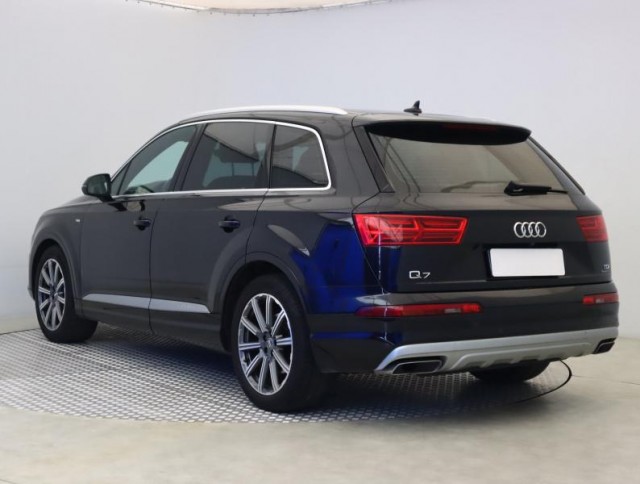 Audi Q7  3.0 TDI 