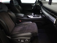 Audi Q7  3.0 TDI 