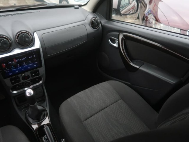 Dacia Duster  1.6 16V 