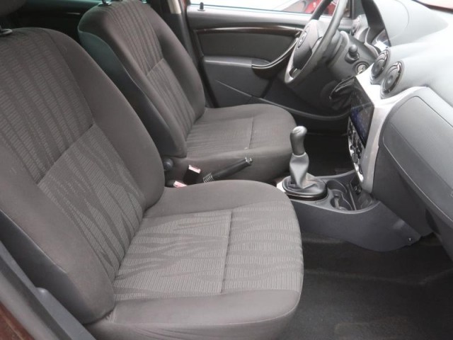 Dacia Duster  1.6 16V 