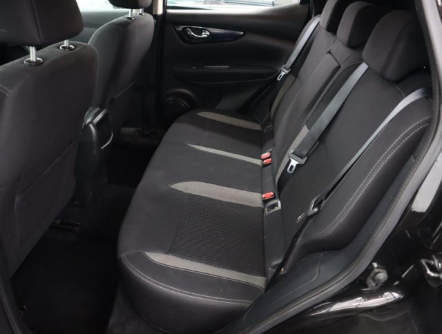 Nissan Qashqai  1.3 DIG-T 