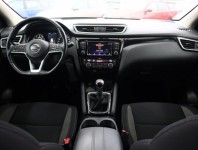 Nissan Qashqai  1.3 DIG-T 