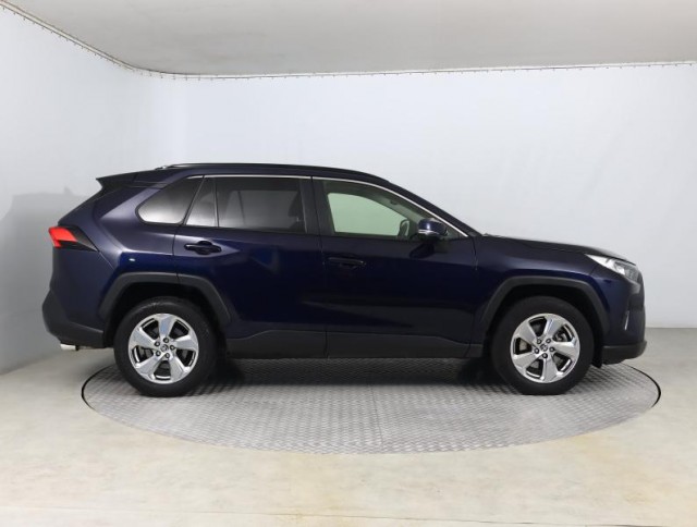 Toyota RAV 4  2.0 Valvematic 